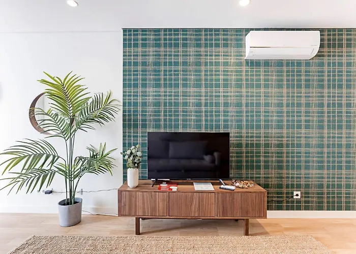 Paraiso -1b W/ Ac & Patio By Lovelystay