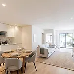 Paraiso -1b W/ Ac & Patio By Lovelystay *